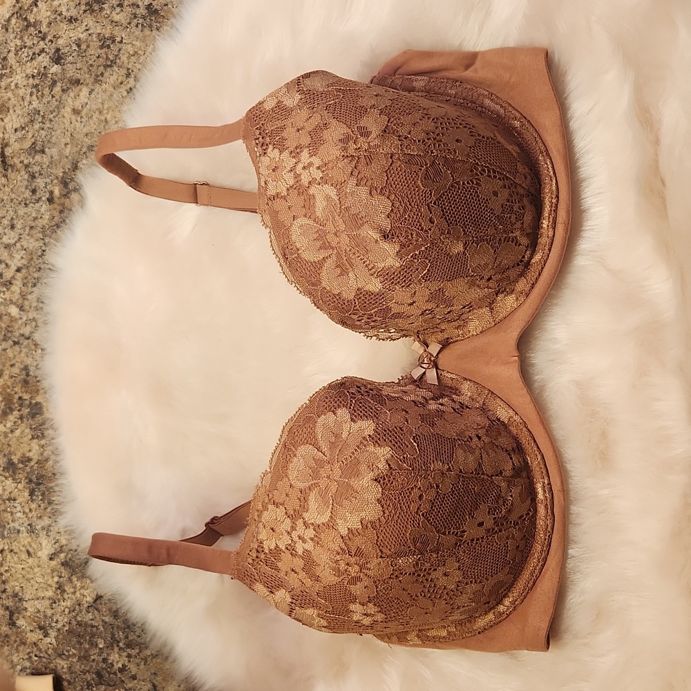 Victoria's Secret Bra - Picture 1 of 5
